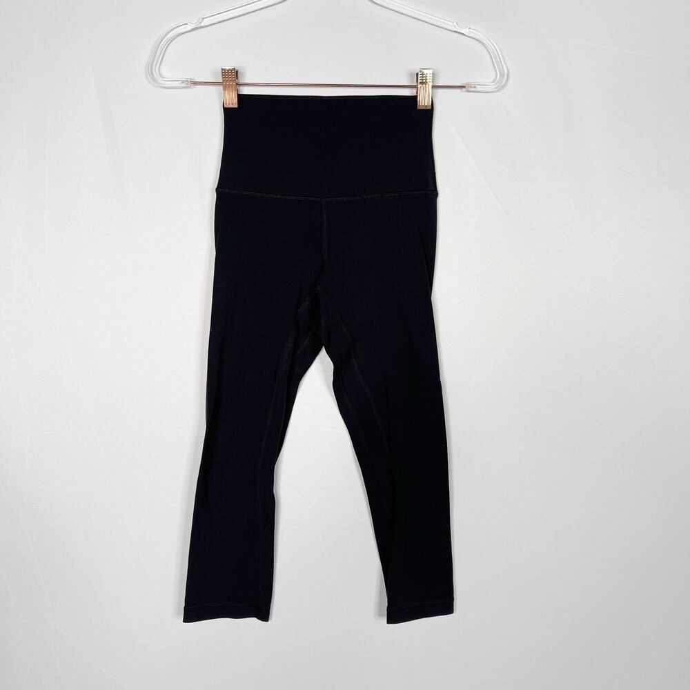 Lululemon Womens 2 Black Align Crop Leggings 19" Inseam Nulu Soft Sweat Wicking